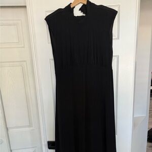 NEW Elegant Black Sleeveless Dress